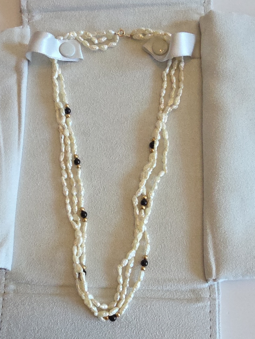 Vintage 1990's 3-Strand Water Pearl & Black Onyx Bead 14k Clasp 17" Necklace